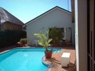 Bezuidenhout Guest House Malalane Zewnętrze zdjęcie
